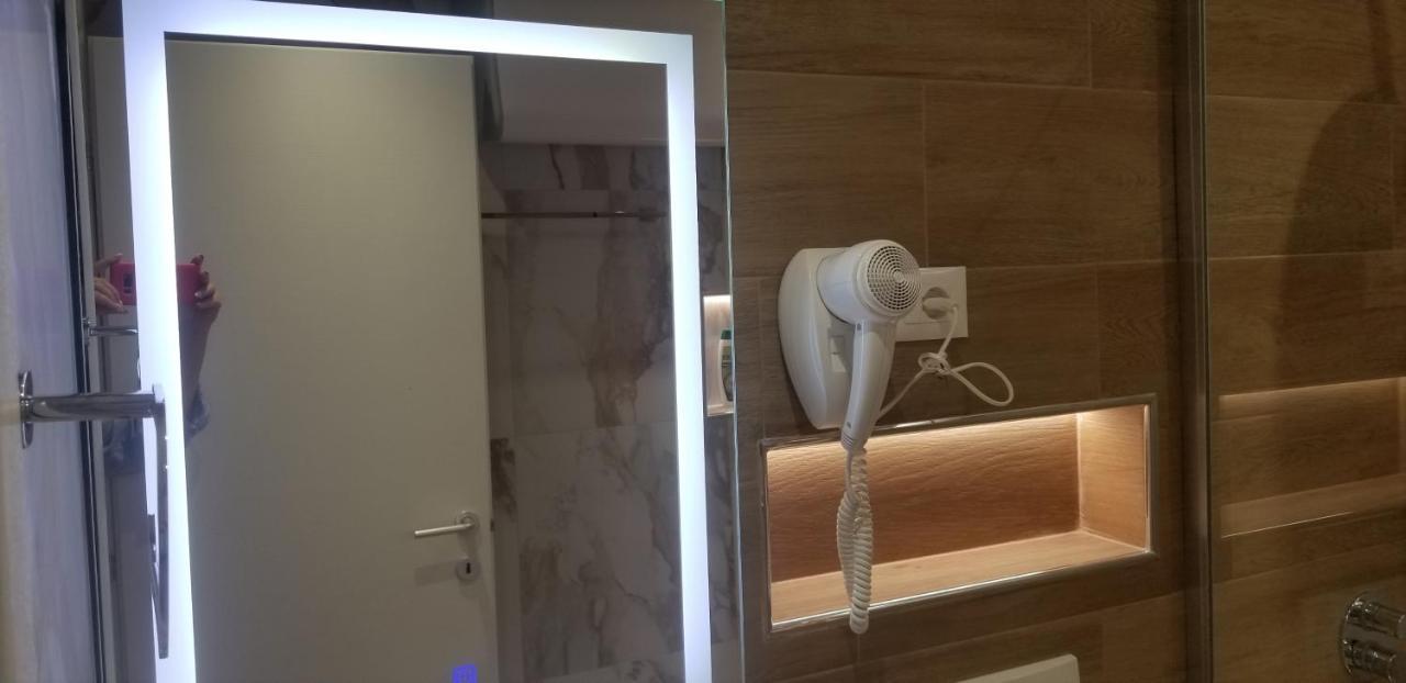 2A Near Blloku Area Apartment Tiranë Eksteriør bilde